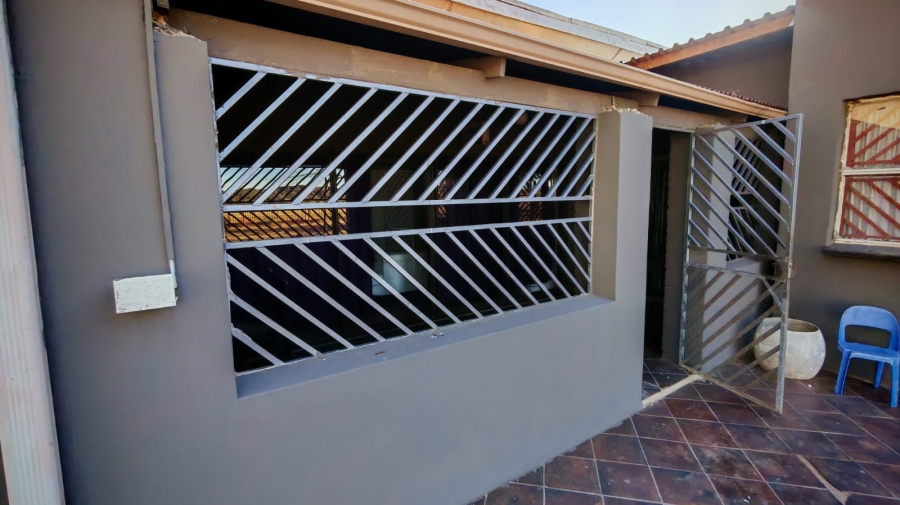 3 Bedroom Property for Sale in Lakeview Free State